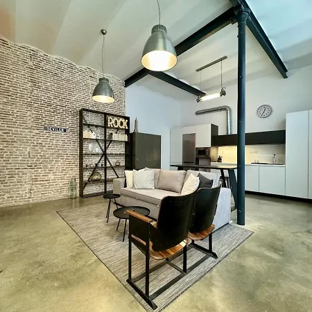 06 Alameda Luxury Seville