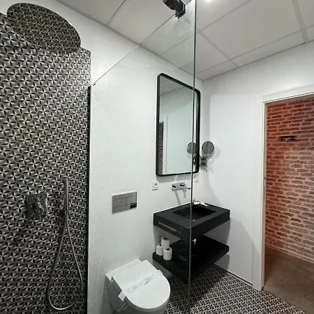 06 Alameda Luxury