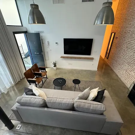 06 Alameda Luxury Apartment